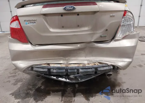 2010 Ford Fusion Se z USA, uszkodzony, nr VIN 3FAHP0HG7AR355853